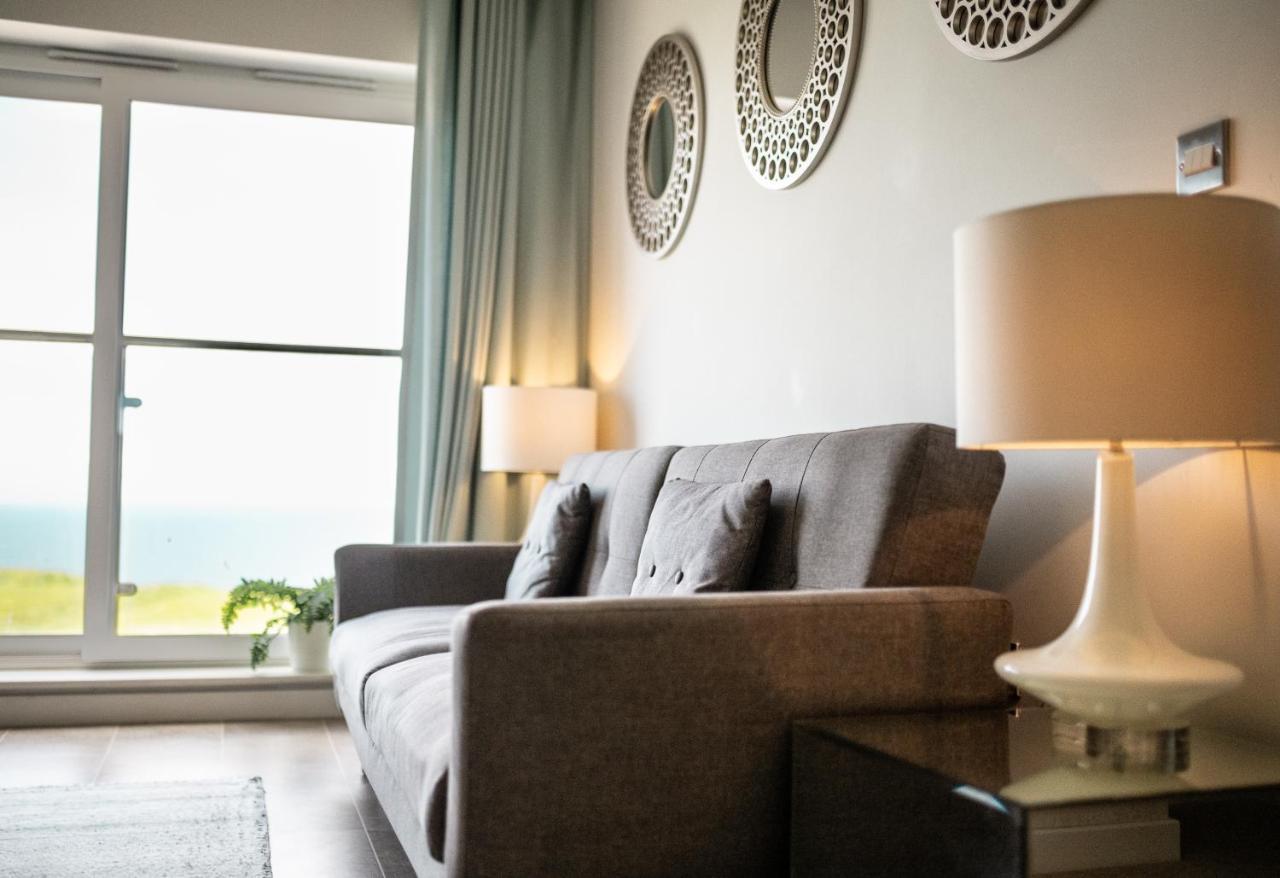 Stunning Sea Views, Luxury Apartment Beaches & Restaurants Are A Short Walk Away นิวคีย์ ภายนอก รูปภาพ